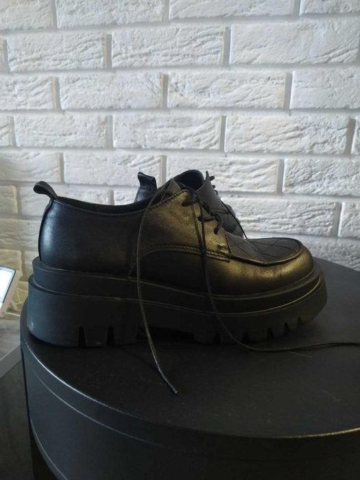 Туфлі жіночі (лофери)