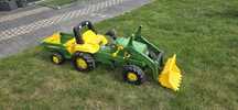 Traktor JOHN DEERE ciągnik z ładowaczem