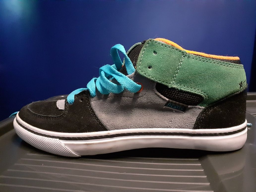 DVS Buty młodzieżowe / skateboardowe  rozm 38 NOWE