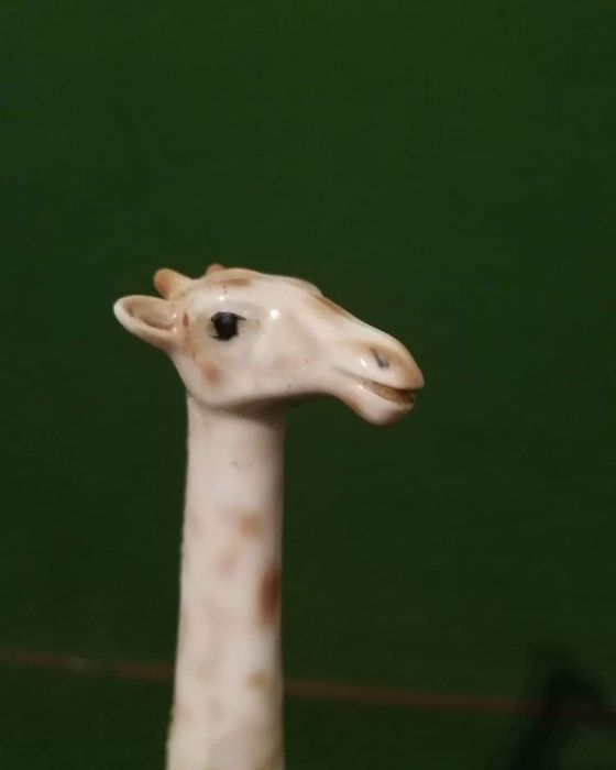 Rara girafa Art Déco da Sociedade de Porcelanas de Coimbra