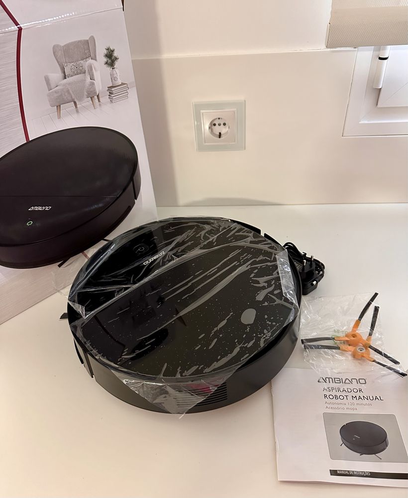 Aspirador robot novo