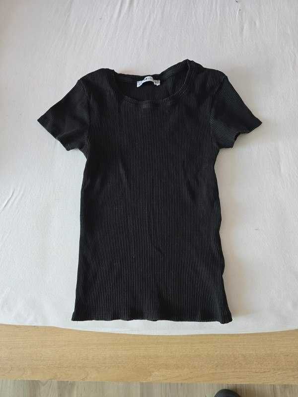 Camiseta - Pouco usada.
