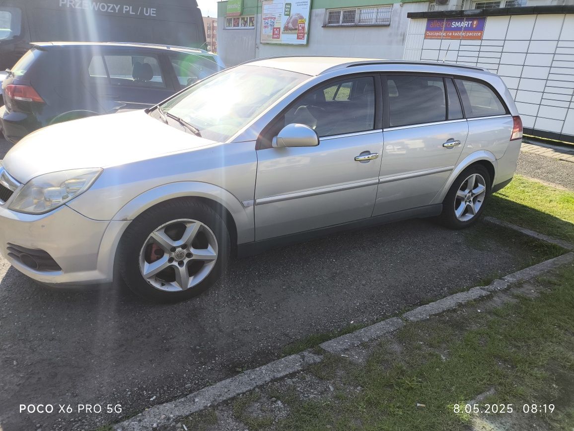 Opel Vectra C lift 1.9 CDTI 120km. Dobrze wyposażona, klima hak.
