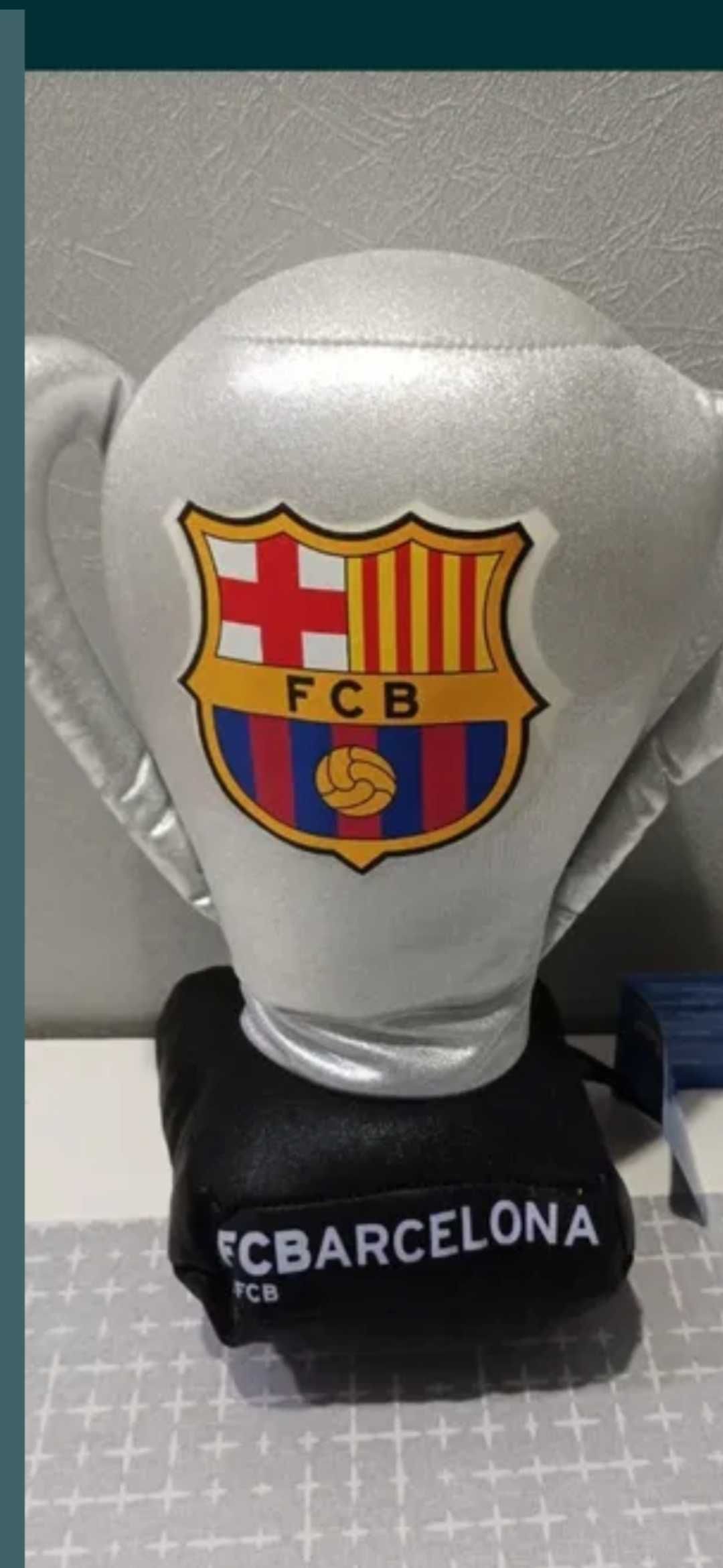 Pluszoey puchar klubu F.C Barcelona maskotka