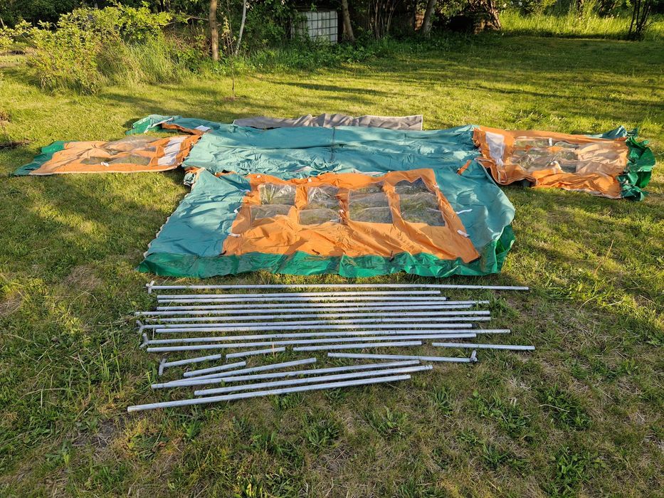 Oryginalny przedsionek ze stelażem do przyczepy kemp. Niewiadów N126N