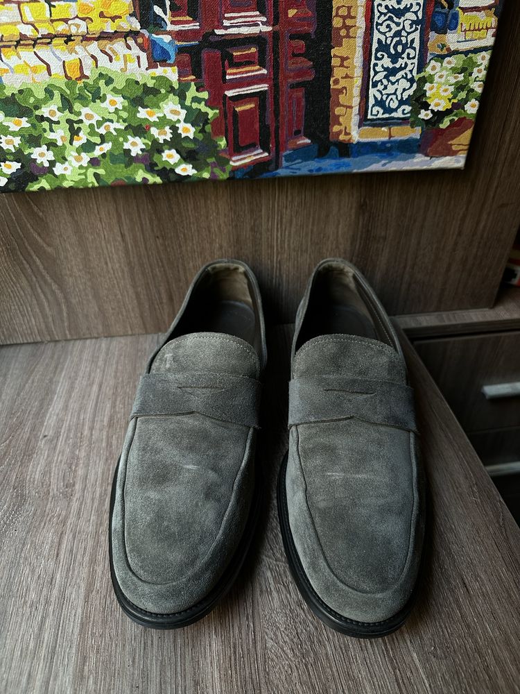 Лофери чоловічі 44 р від бренду TOD’S