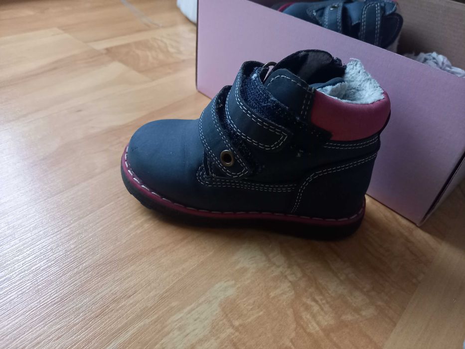 Zimowe buty dziewczęce r.22