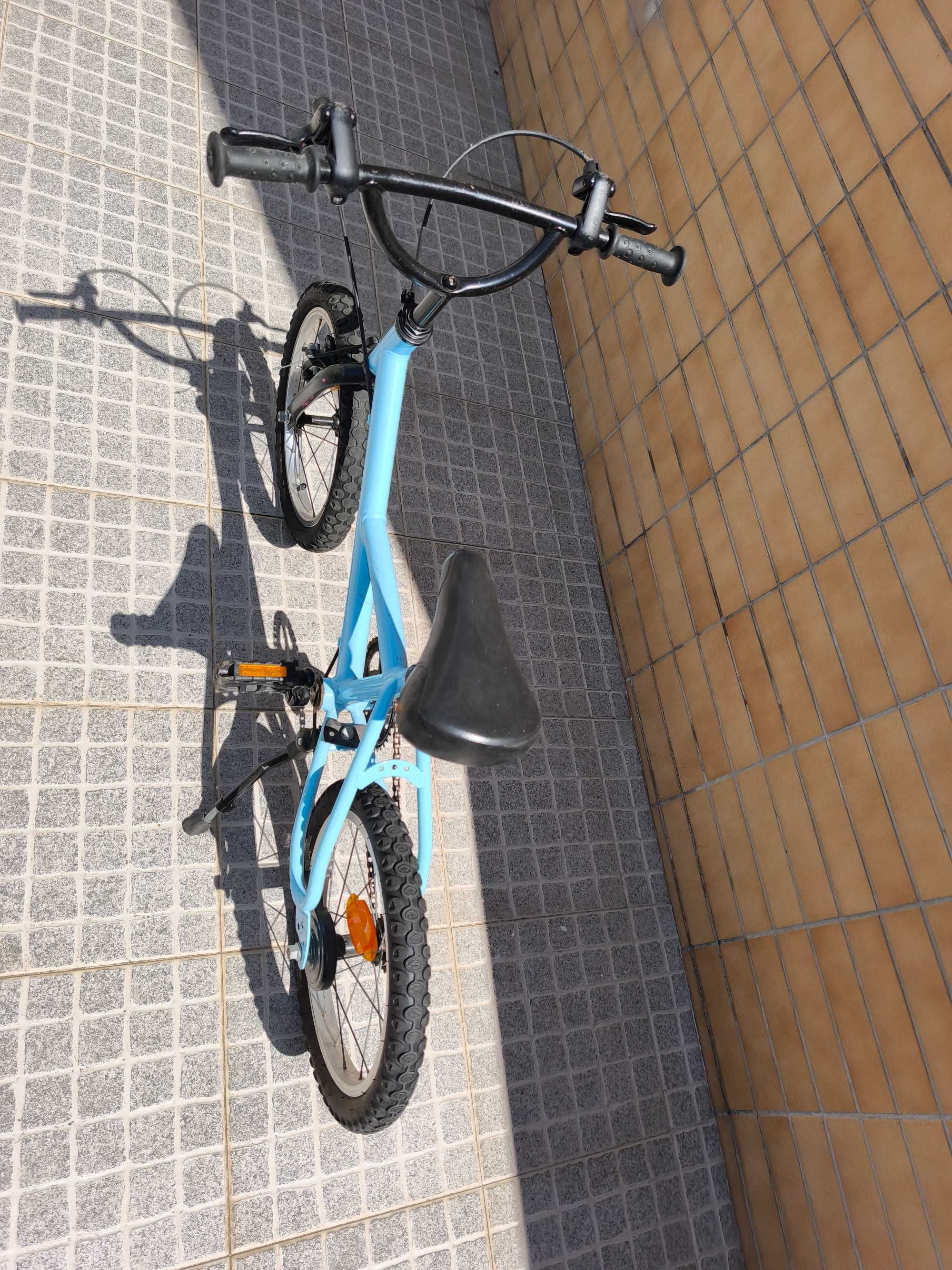 Bicicleta criança usada em muito bom estado