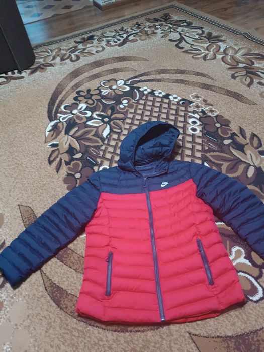 Куртка демісезонна