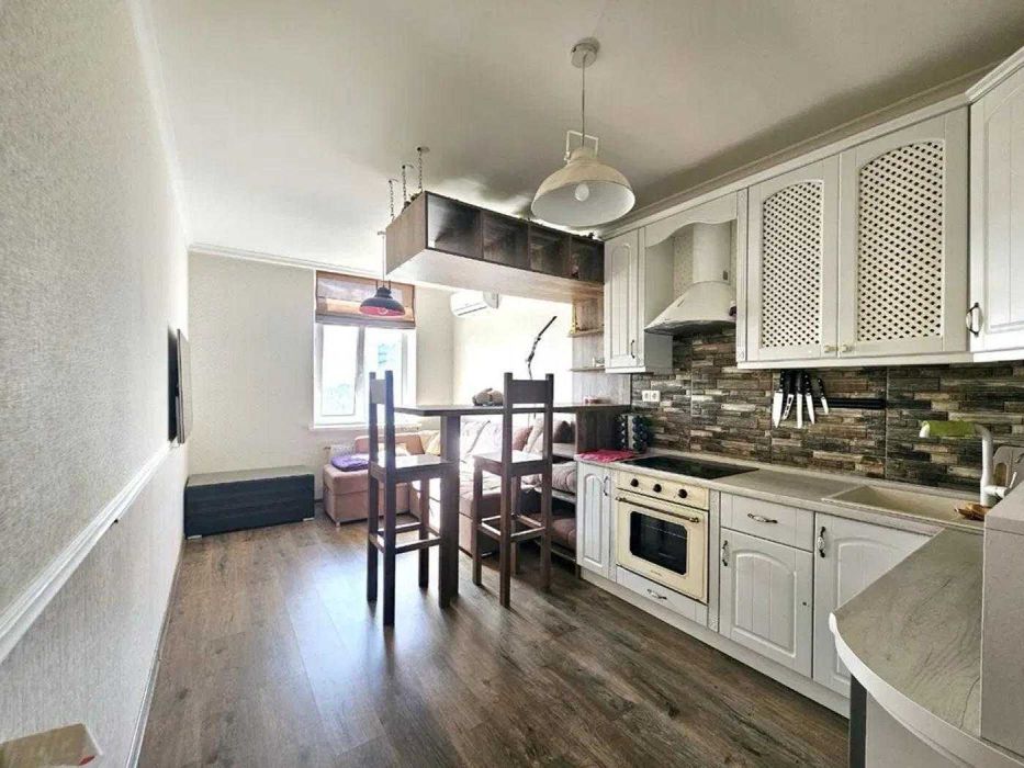 Продажа стильной квартиры в ЖК «Дмитриевский» (ул. Жаботинского). 1K7