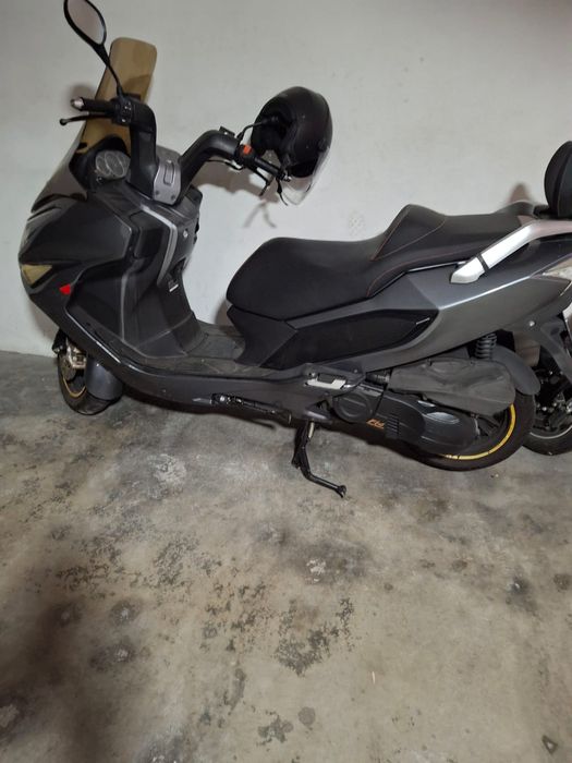 Moto Daelim S3 125