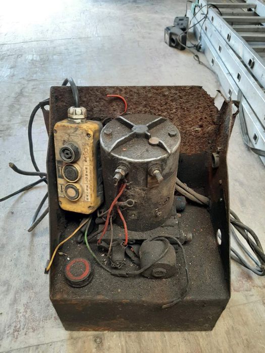 Продам насос 24 в для Гидроборта