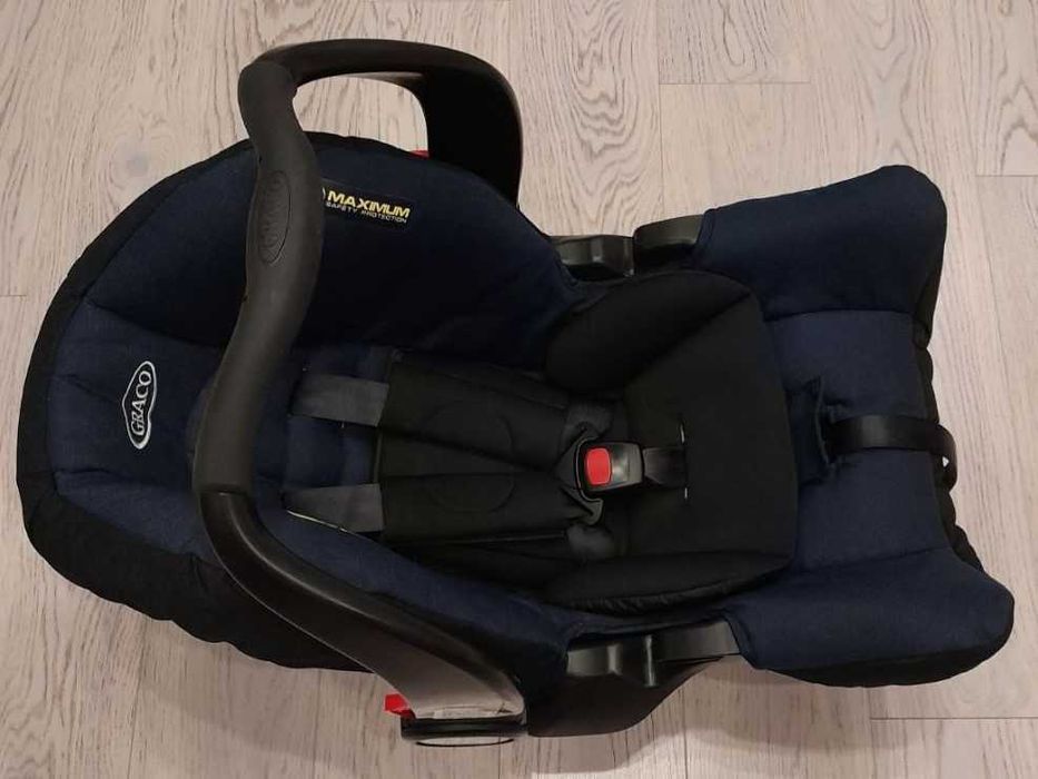 Fotelik Snugfix marki Graco z bazą - pasuje do wózków Graco Evo XT