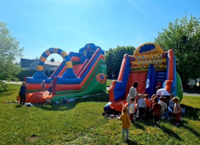 Dmuchana zjeżdżalnia dmuchaniec