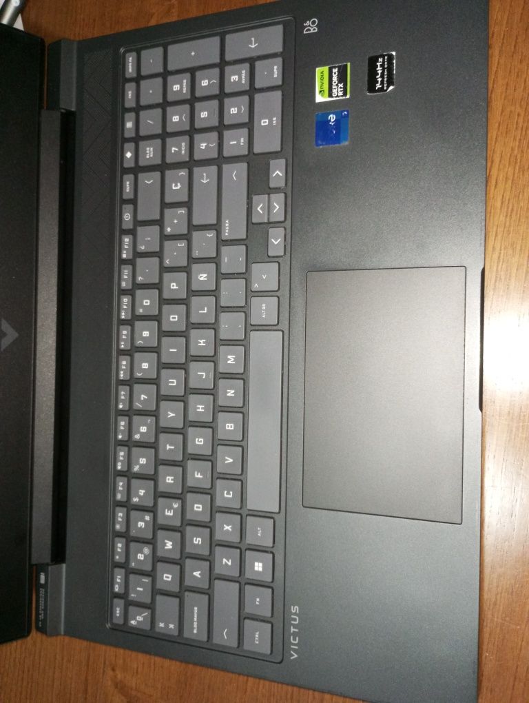 RTX 4060 - LAPTOP GAMING - Victus i7-13700H Windows 10 Pro