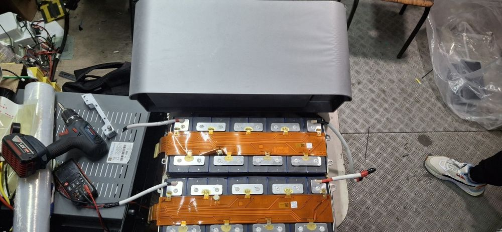 Lifepo4 48v100a Canadian Solar EP Cube