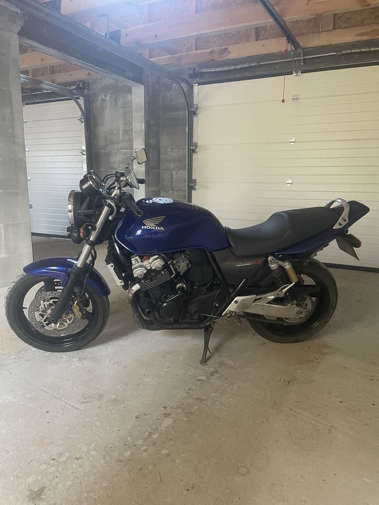 Honda CB400 VTEC III