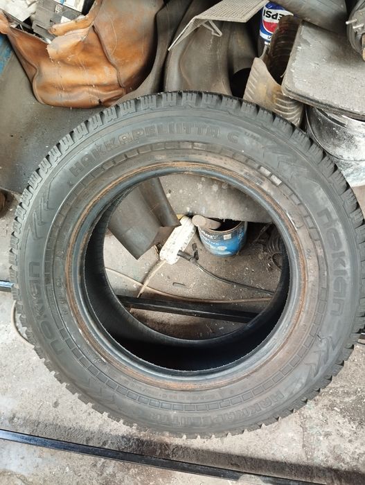 Одна зимова шина Nokian 225/65/16c