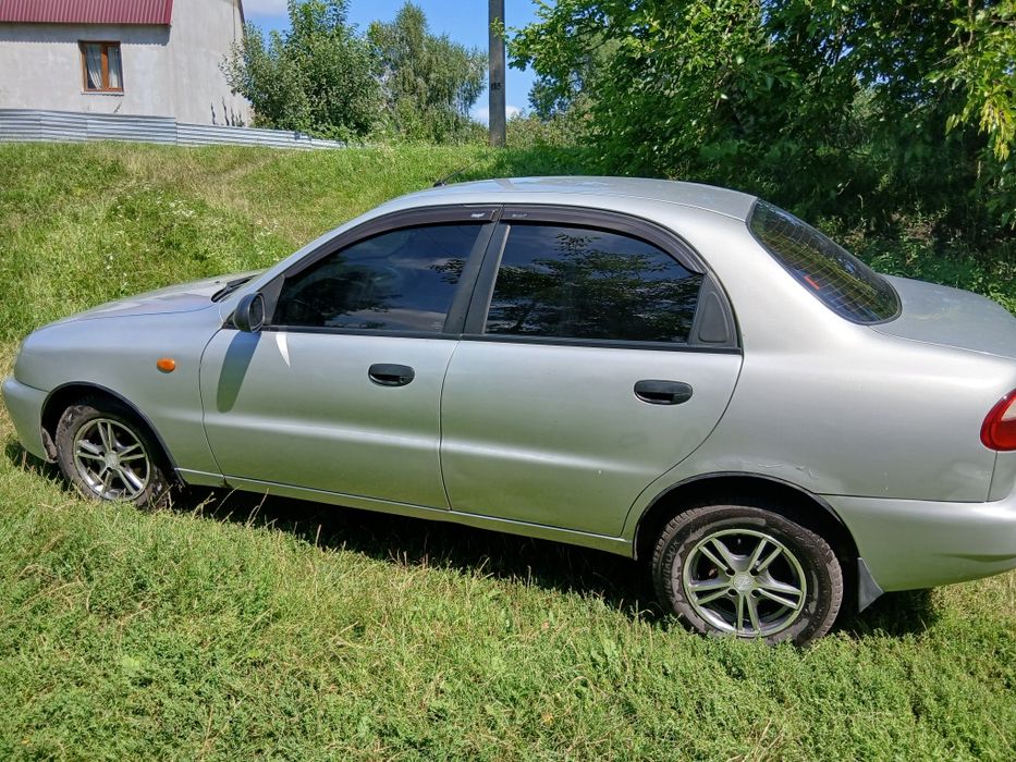 Продається машина