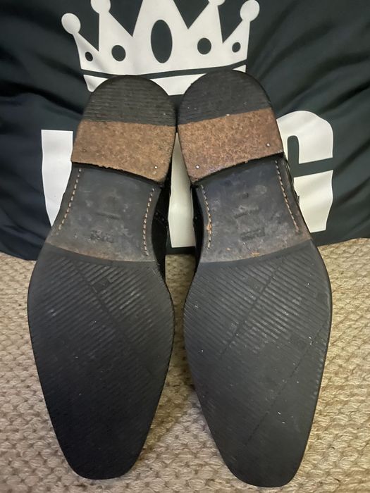 Sapatos pele marca Hugo Boss Original como novos pretos tam. 41/2 = 42