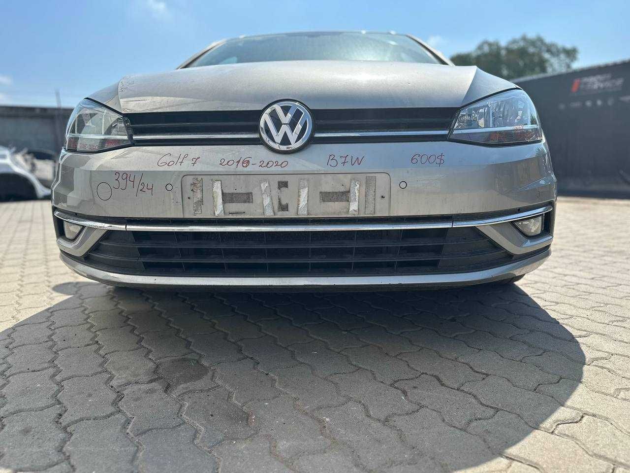 Бампер передній Golf 7 2016-2020 B7W