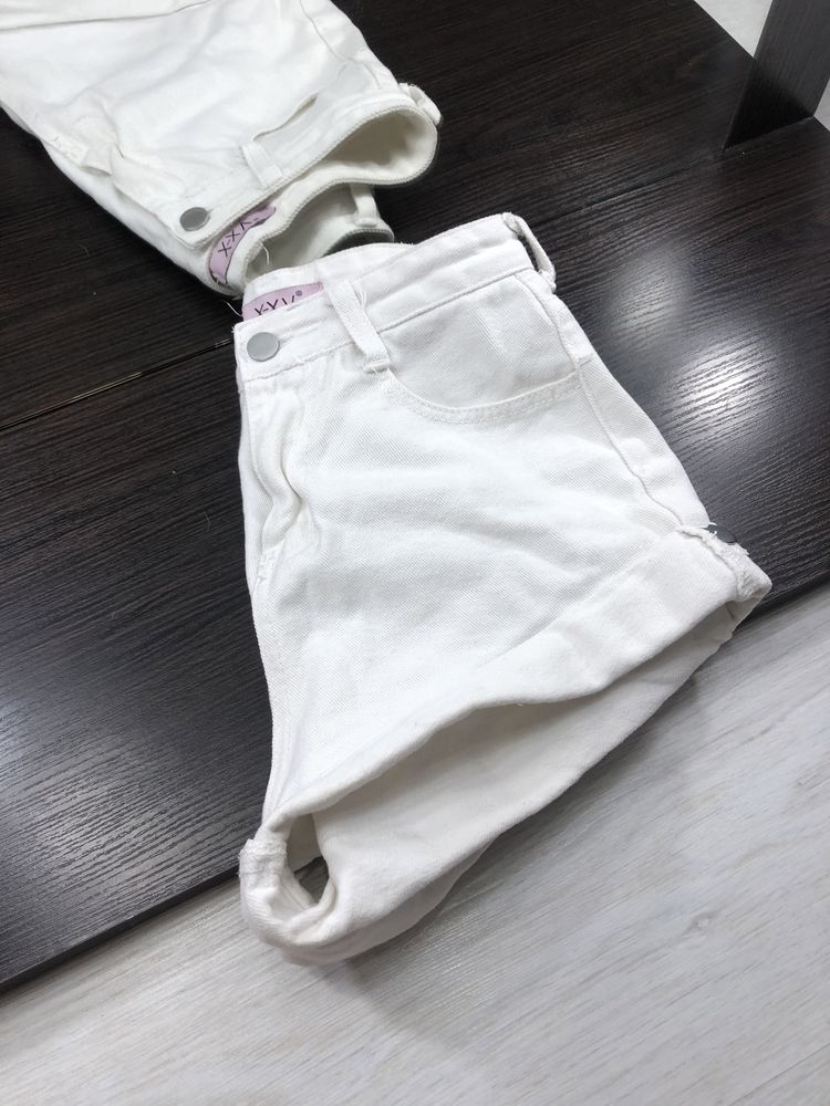 Белые джинсовые шорты