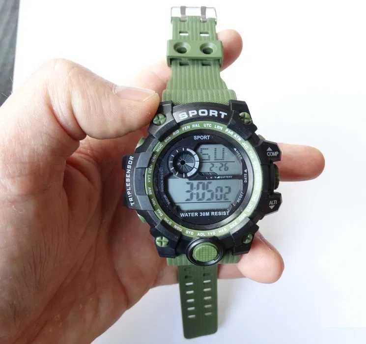 Wojskowy zegarek elektroniczny SPORT cyfrowy wisiorek wodoodporny WR30