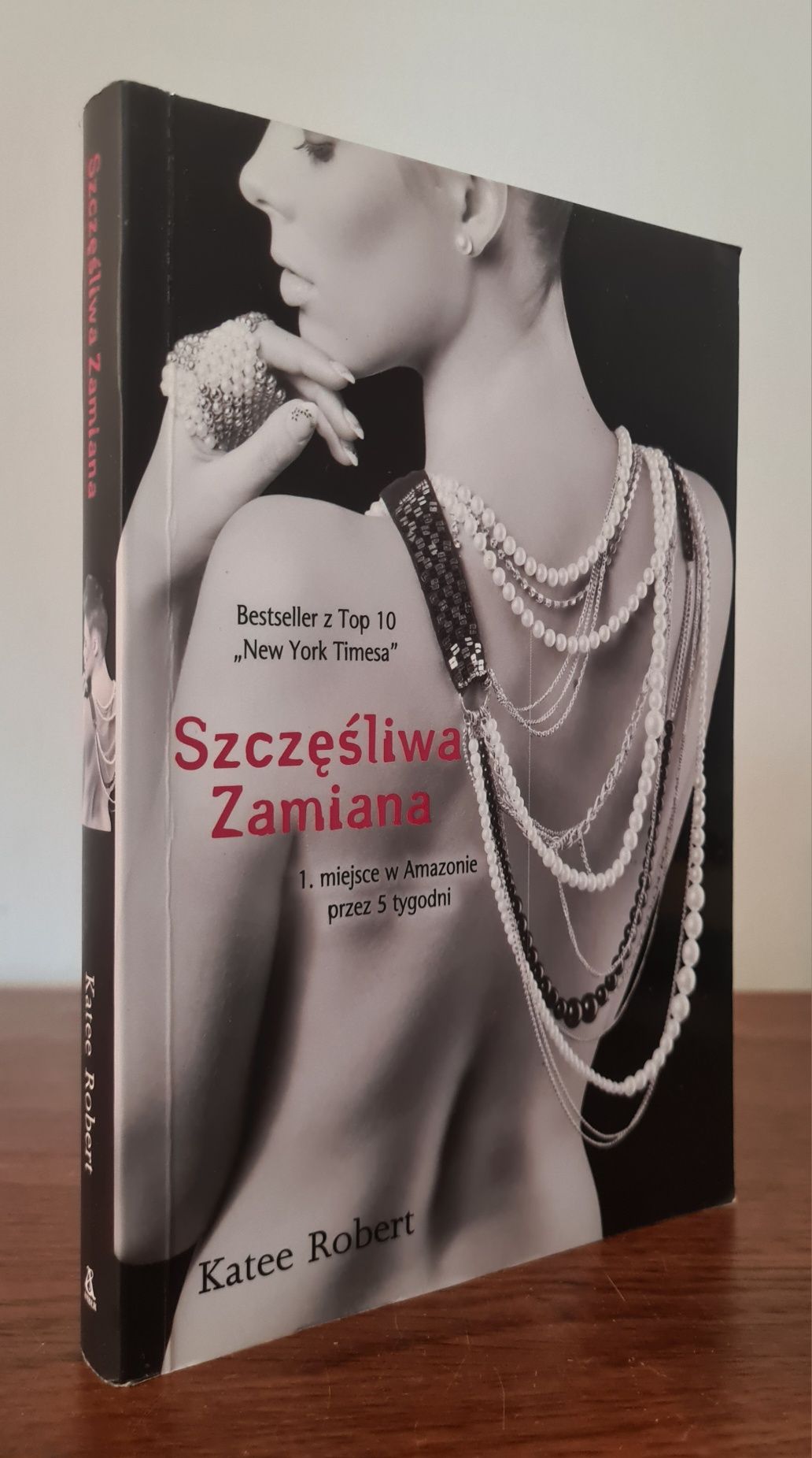 Szczęśliwa zamiana - Katee Robert