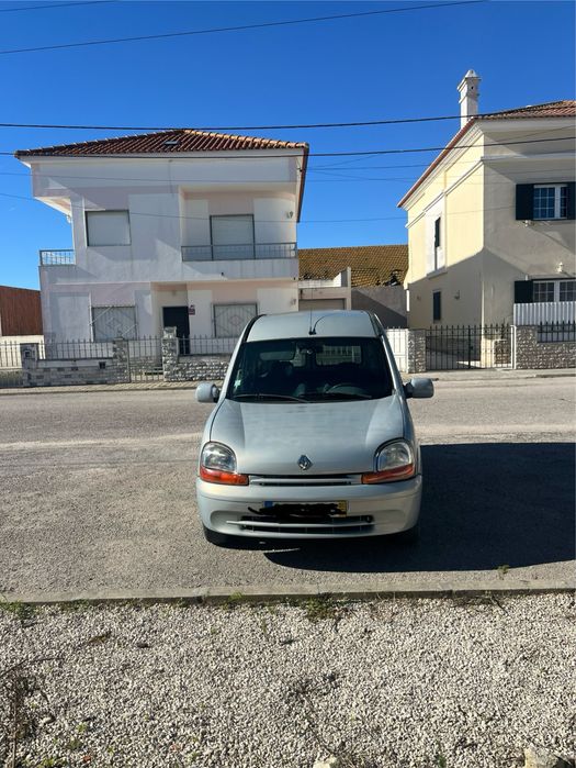 5 lugares + carga impecavel