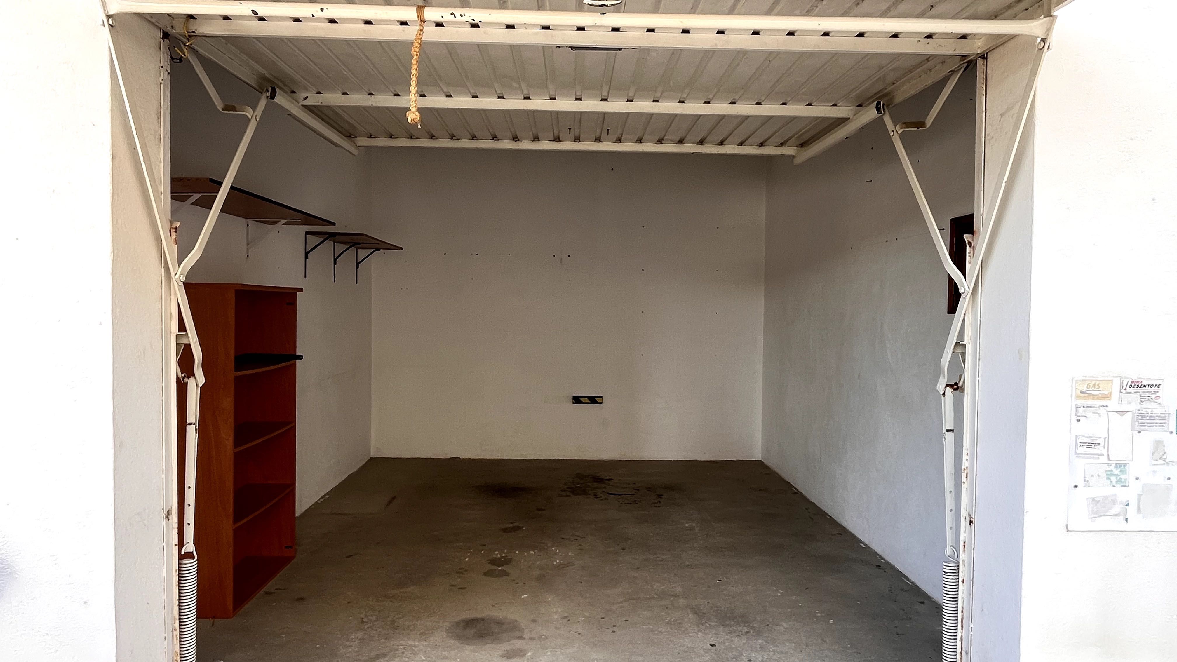 Garagem em Pinhal Novo - Espaço seguro e funcional