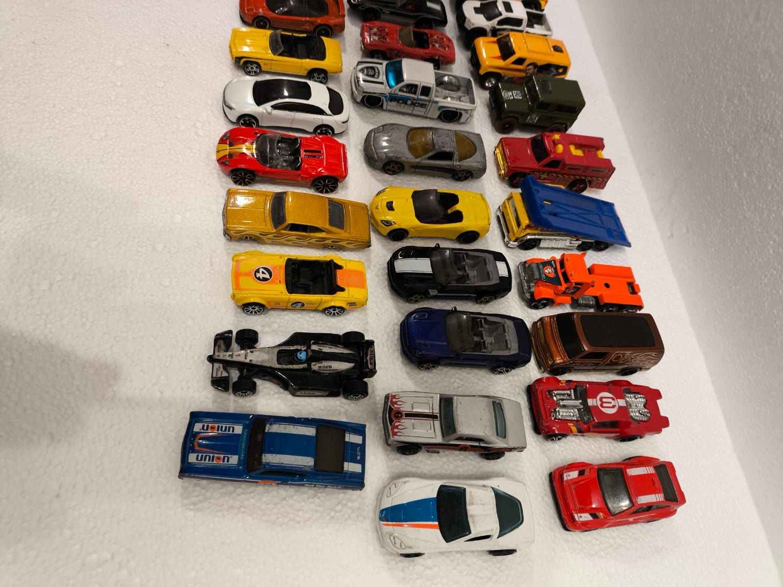Hot wheels samochody