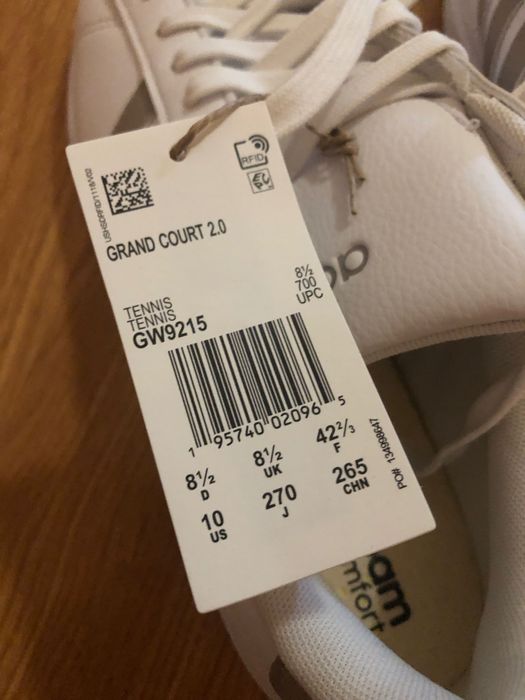 Tenis Adidas 42 novos