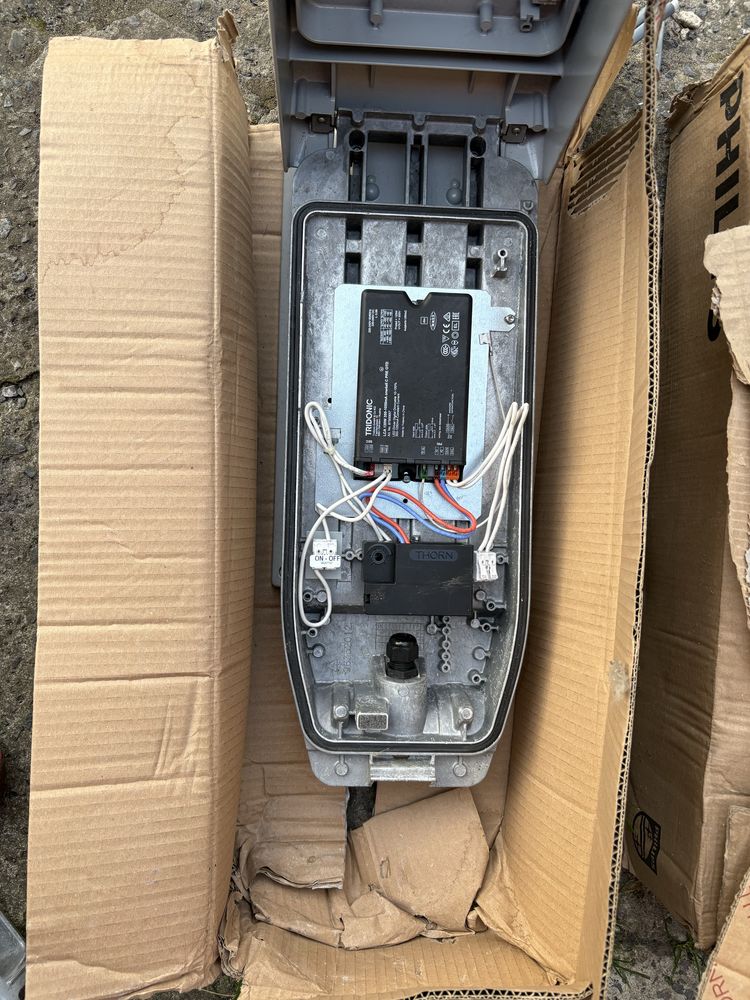 Lampa uliczna oswietlenie