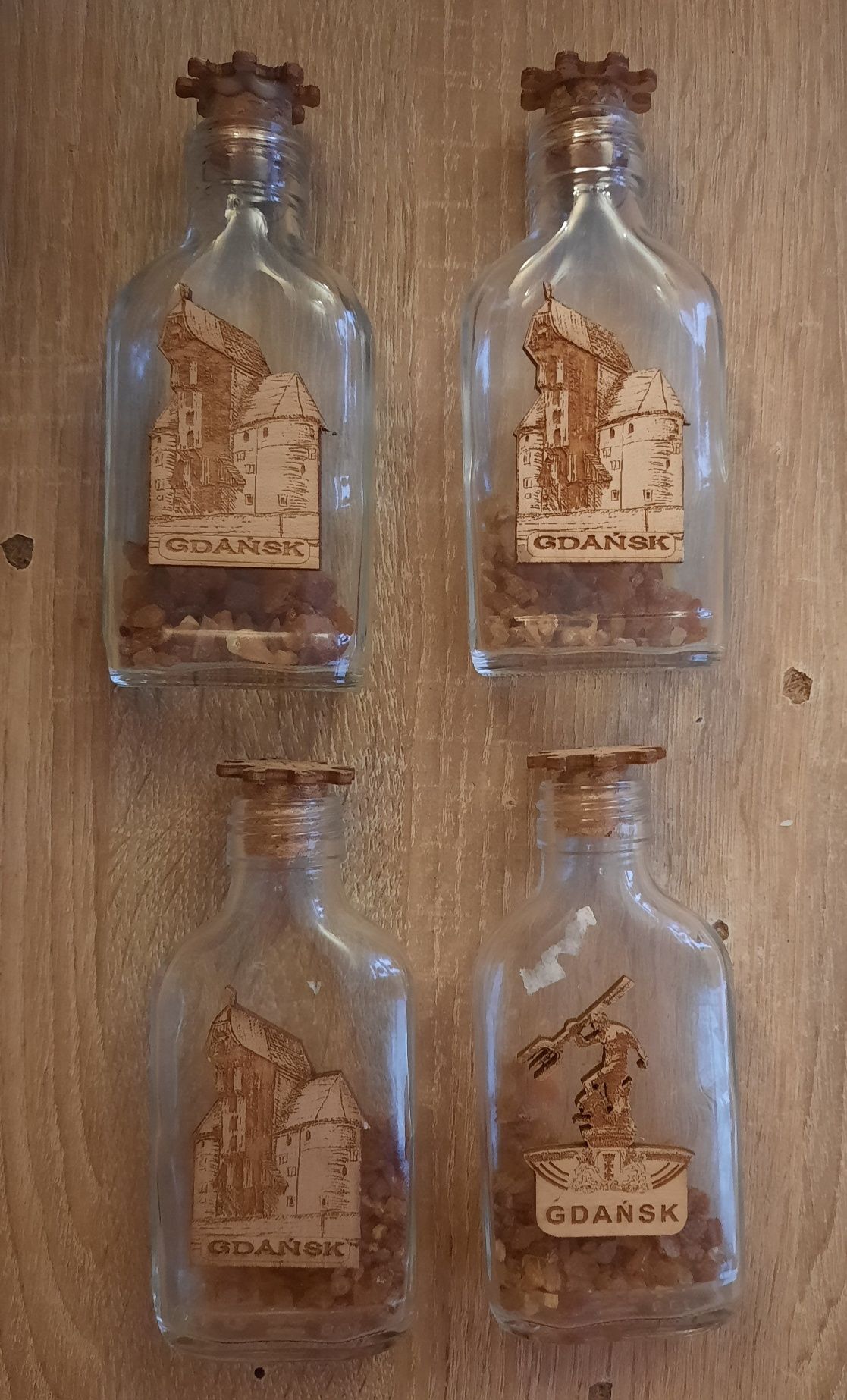 4 nowe buteleczki z bursztynem z Gdańskiem