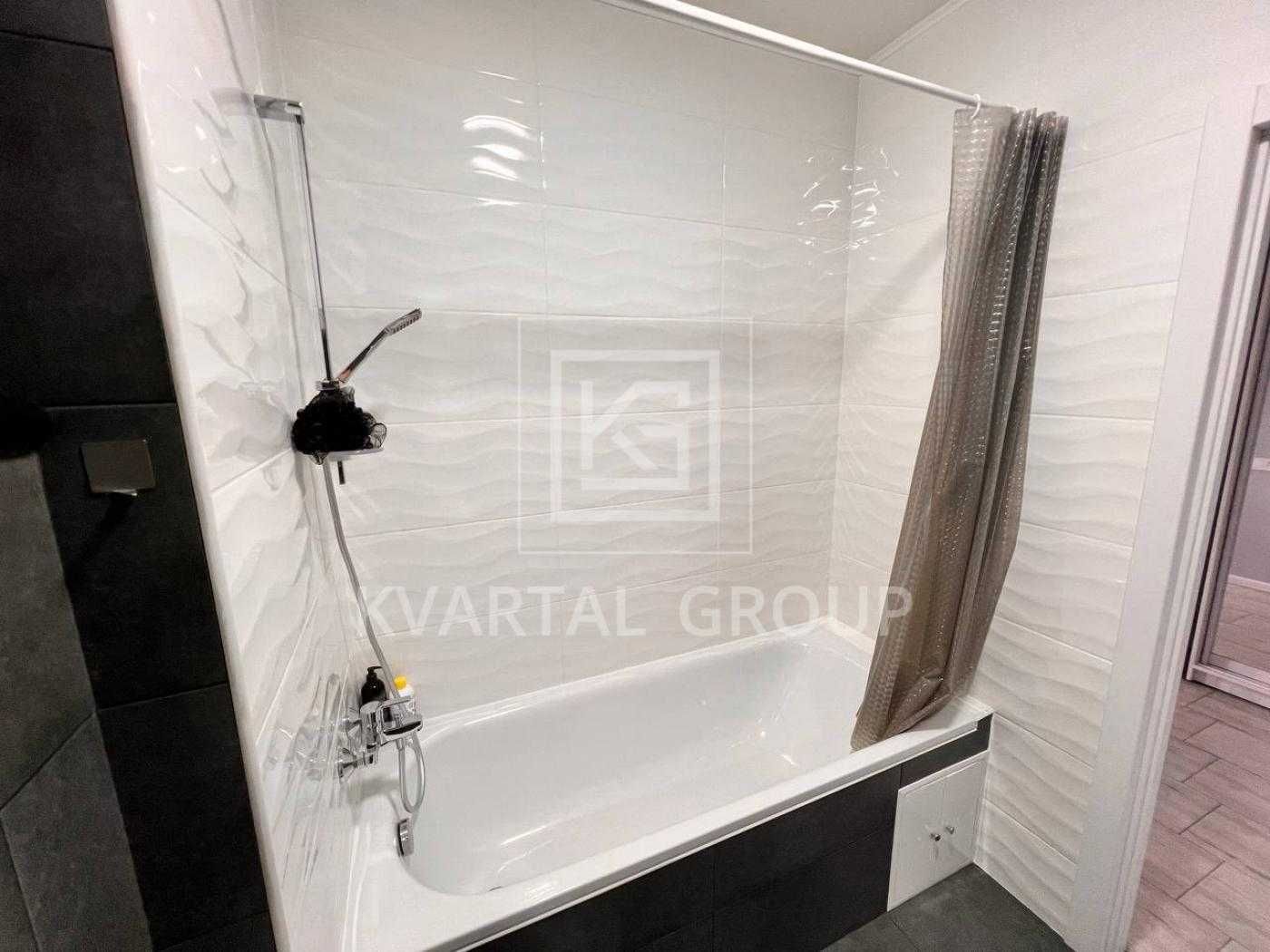 Продам ХОЛОСТЯЦЬКУ квартиру по супер ціні!