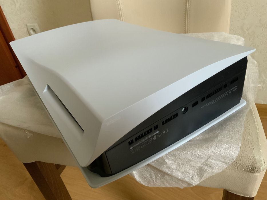 Приставка Sony PlayStation 5 825 GB Blueray