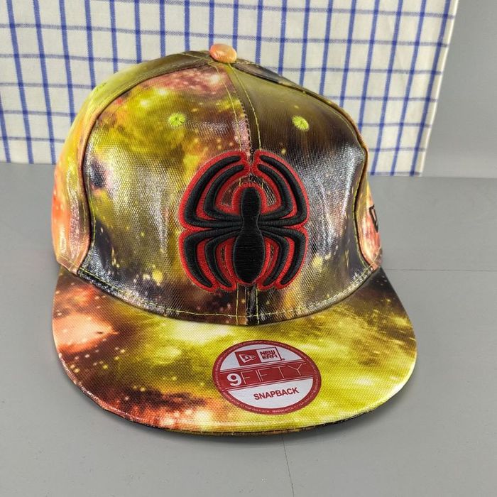 Кепка Snapback с регулятором