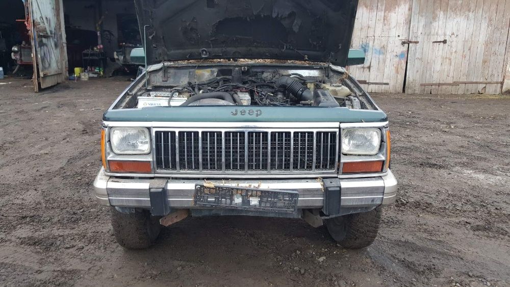 Jeep Cherokee (XJ) 1990 - НА ЗАПЧАСТИНИ