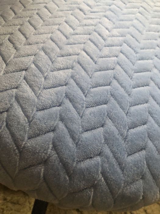 Новий чехол на стілець