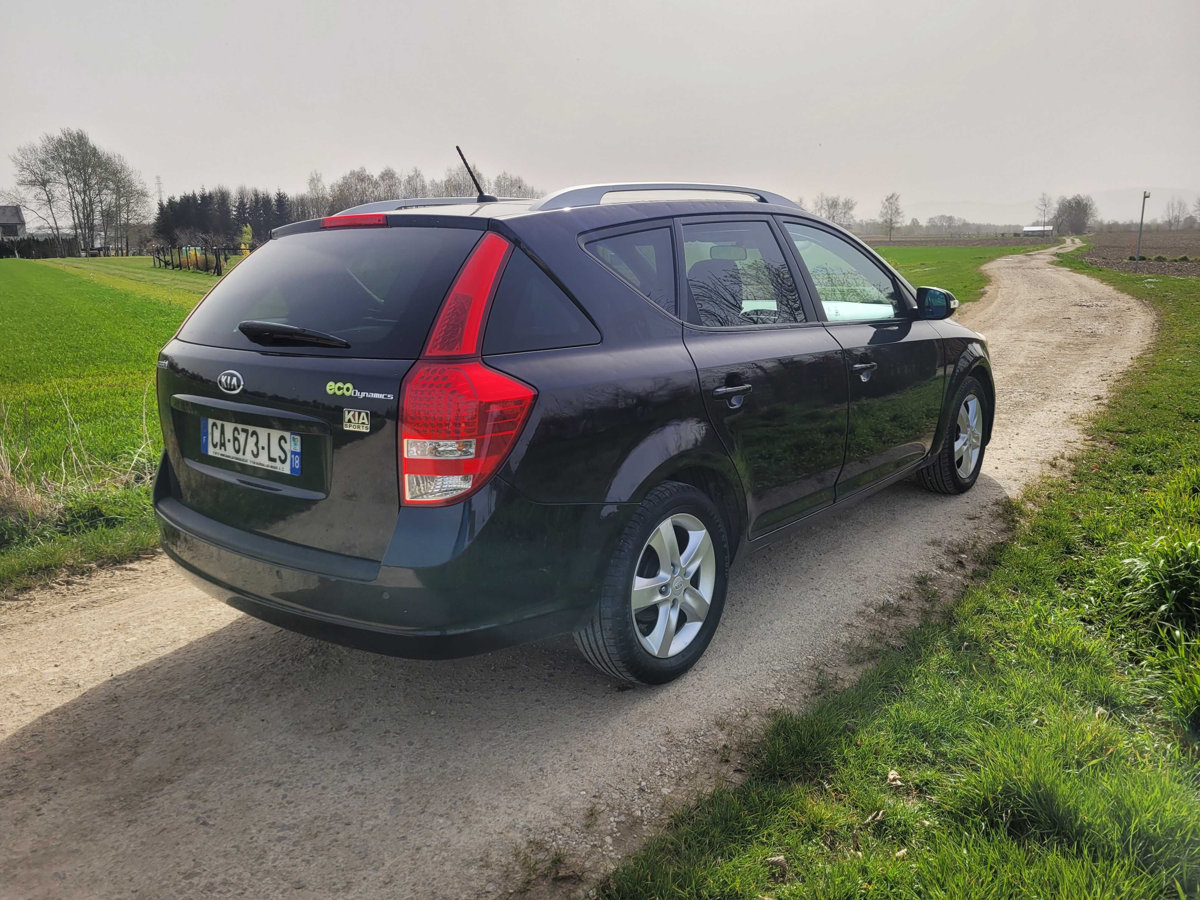 KIA CEED 1.6 CRDI 147 tys przebiegu climatron czujniki cofania lift