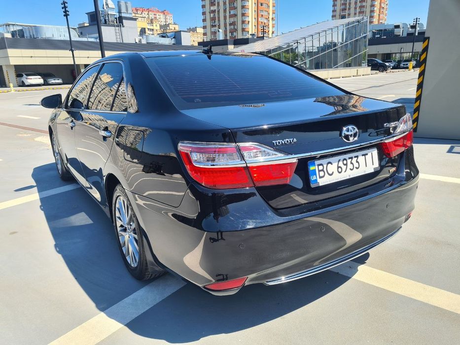 Продам своє авто Toyota Сamry 2016 рік