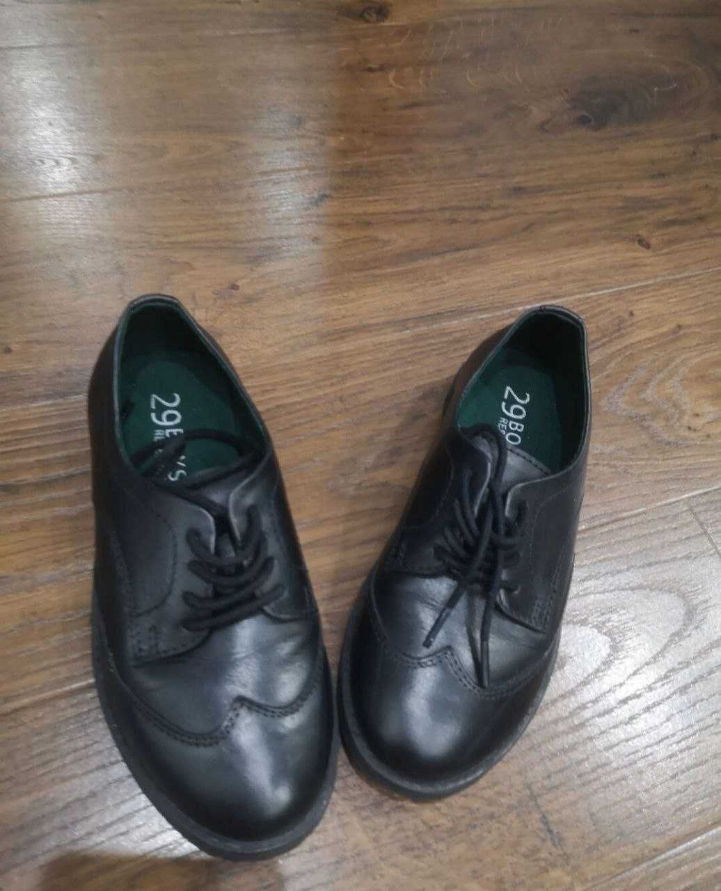 Детские черные туфли Reserved 29 размер