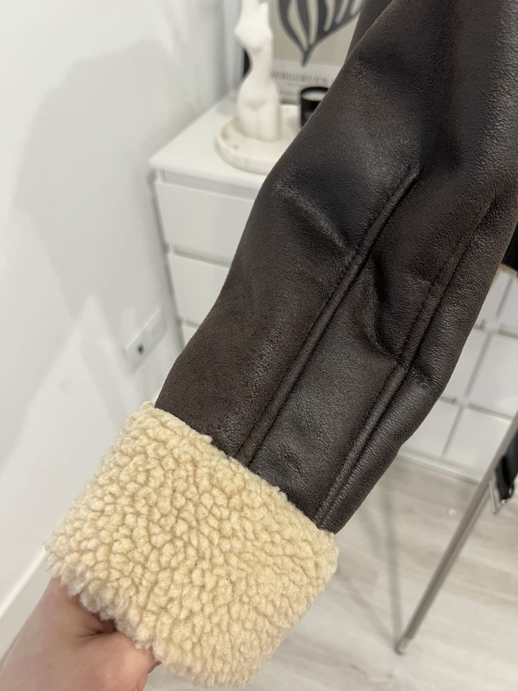 Blusão castanho Zara