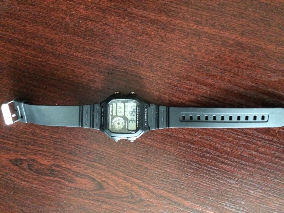 Годинник наручний