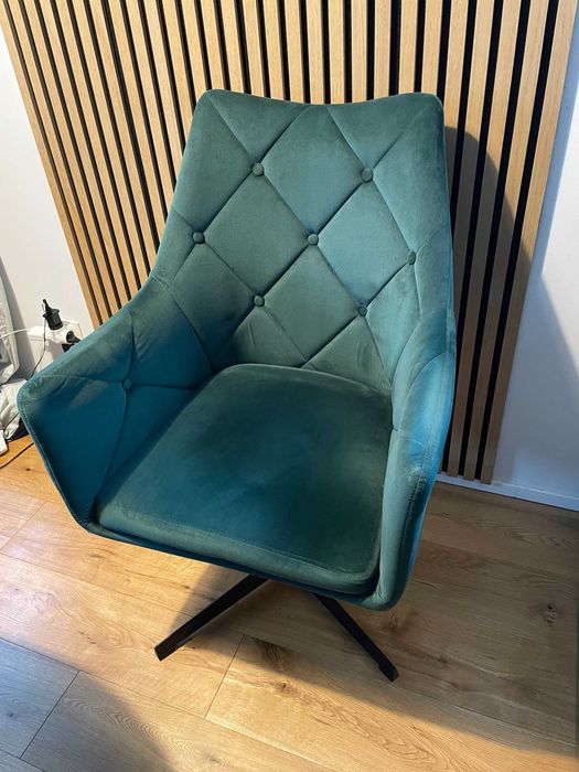 Fotel obrotowy Beliani VAKSALA Welur Ciemnozielony