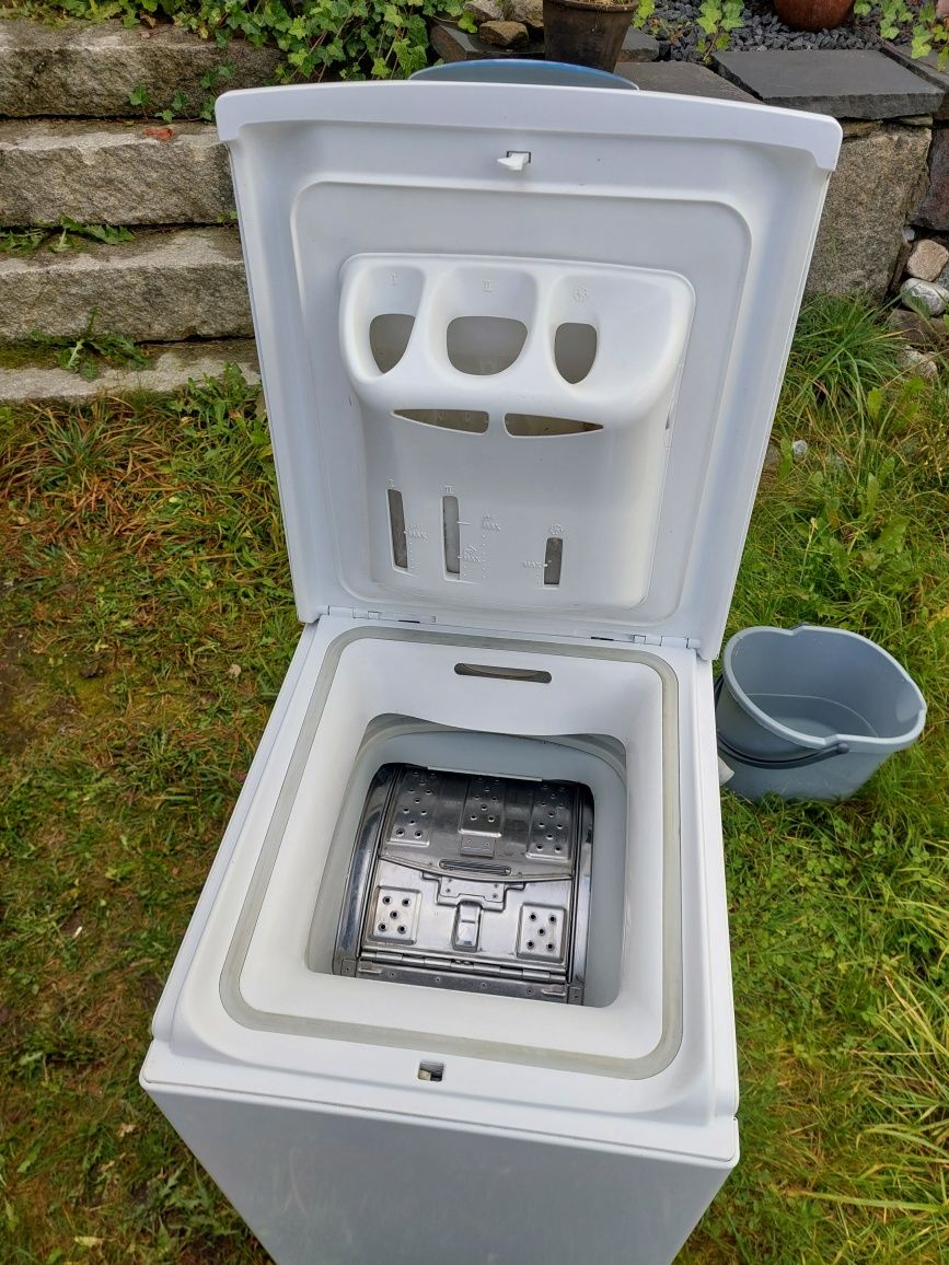 Sprzedam Pralkę  Whirlpool ładowaną od góry