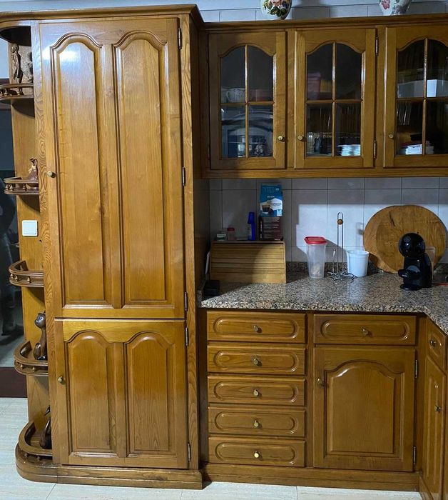 Cozinha em castanho