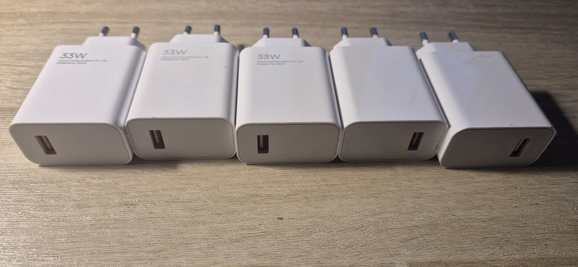 Ładowarka 33W Xiaomi. W zestawie z kablem.