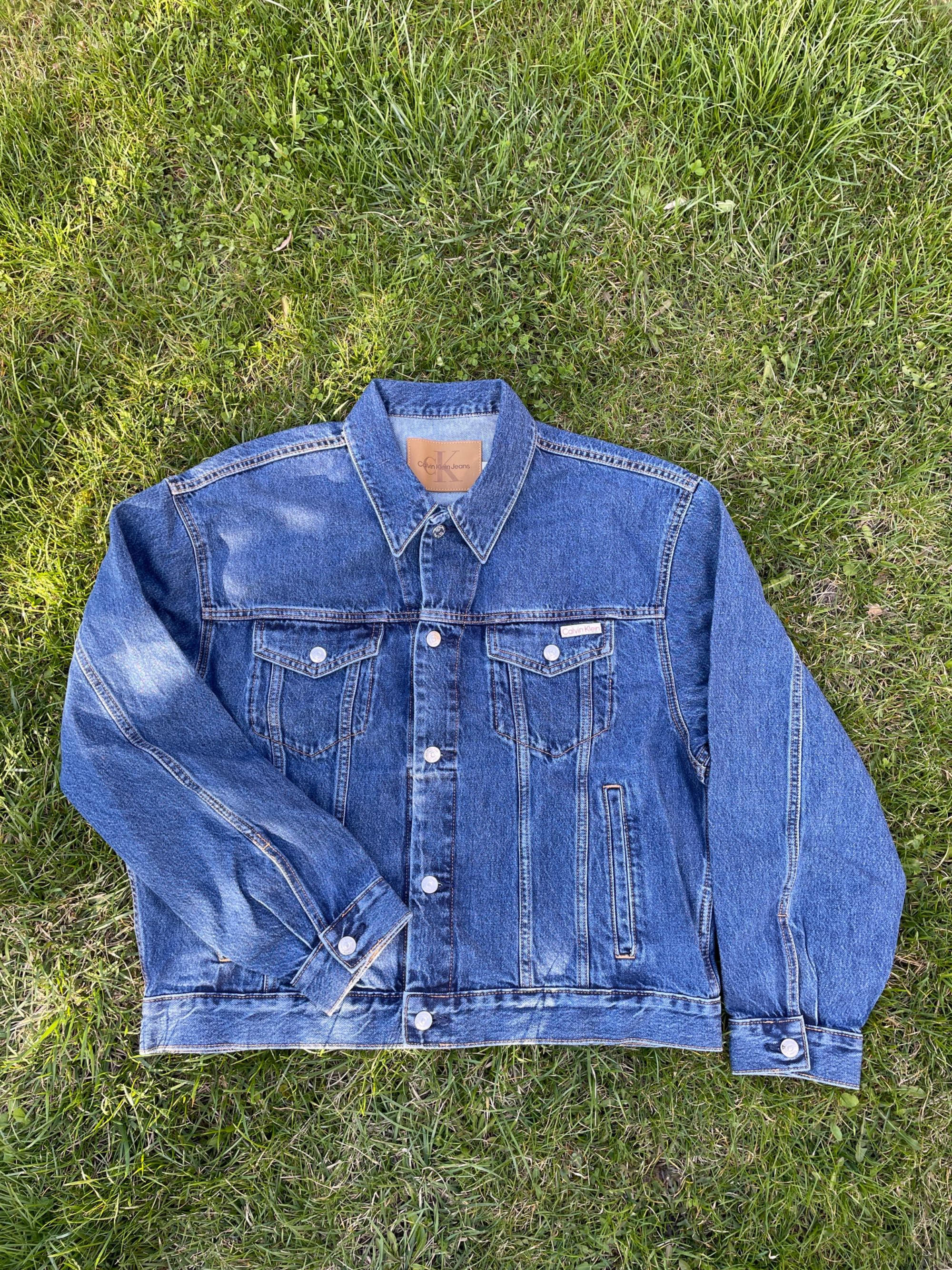 Calvin klein джинсовая куртка (ck 90s trucker jacket) c америки m,l,xl
