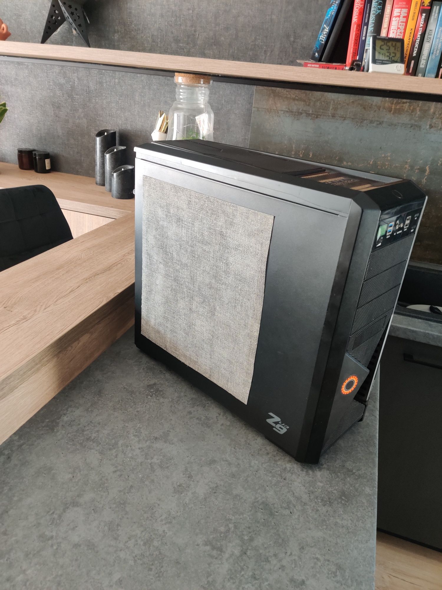 Komputer z monitorem do gier, nauki – i7 3770K 24GB RAM + GTX 1070 8GB